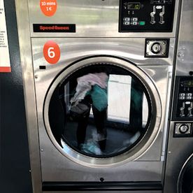 Lavandería Autoservicio Amador De Los Ríos lavadora
