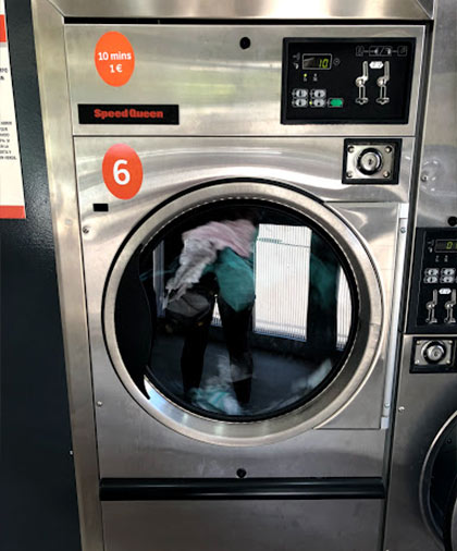 Lavandería Autoservicio Amador De Los Ríos lavadora